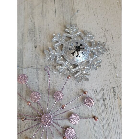 Glitter pink silver snowflake ornament Xmas set - Picture 7 of 8